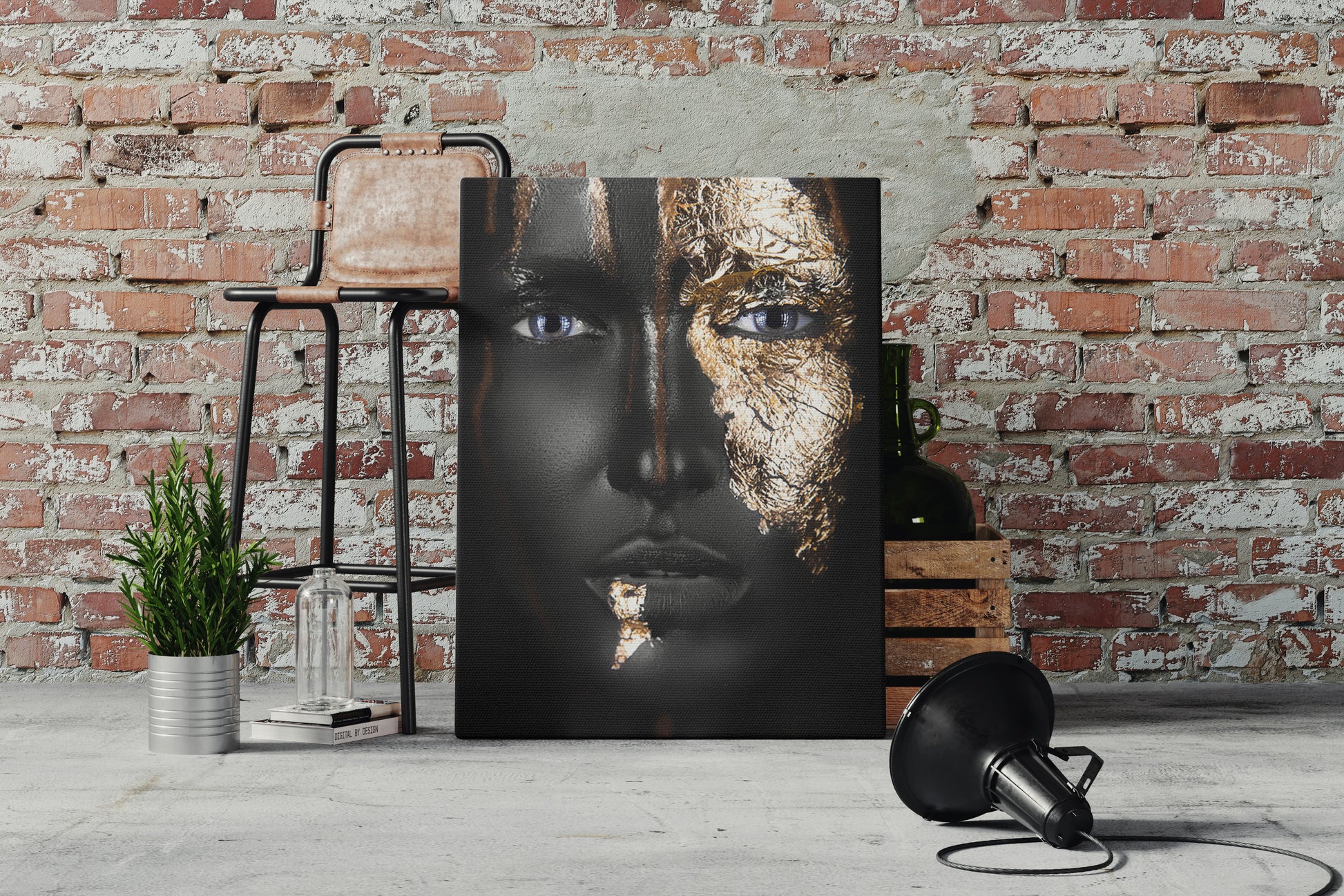 Канава с елегантен портрет на жена със златисти отенъци по лицетп – декоративно платно за стена